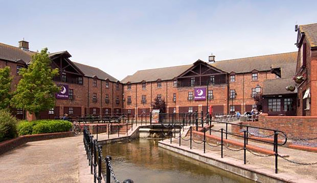 Premier Inn Furzton Lake